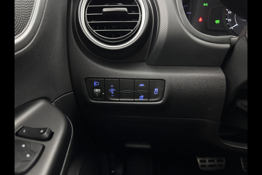 Hyundai Kona EV Comfort 39 kWh [ 3-Fase-11kW] (INCL-BTW) *DIGI-COCKPIT | ADAPTIVE-CRUISE | CARPLAY | DAB | LANE-ASSIST | KEYLESS | COMFORT-SEATS | CCS-FASTLOADER | SHIFTPADDLES | 17"ALU*