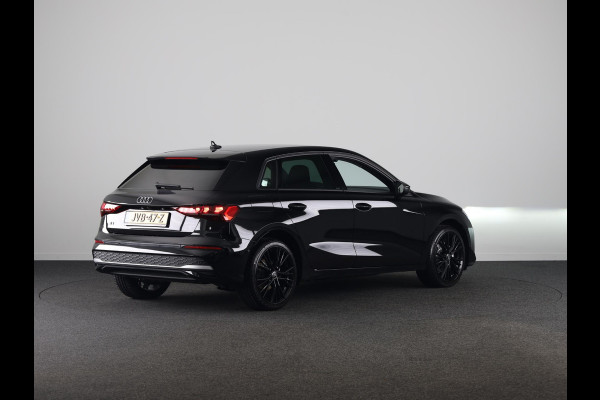 Audi A3 Sportback 40 TFSI e Pro Line 204pk | Parkeercamera | Stoelverwarming | Adaptieve cruise controle | Sportstoelen
