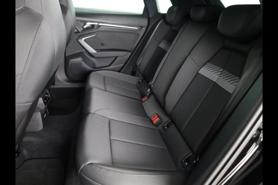Audi A3 Sportback 40 TFSI e Pro Line 204pk | Parkeercamera | Stoelverwarming | Adaptieve cruise controle | Sportstoelen