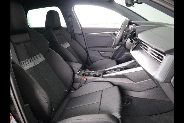 Audi A3 Sportback 40 TFSI e Pro Line 204pk | Parkeercamera | Stoelverwarming | Adaptieve cruise controle | Sportstoelen