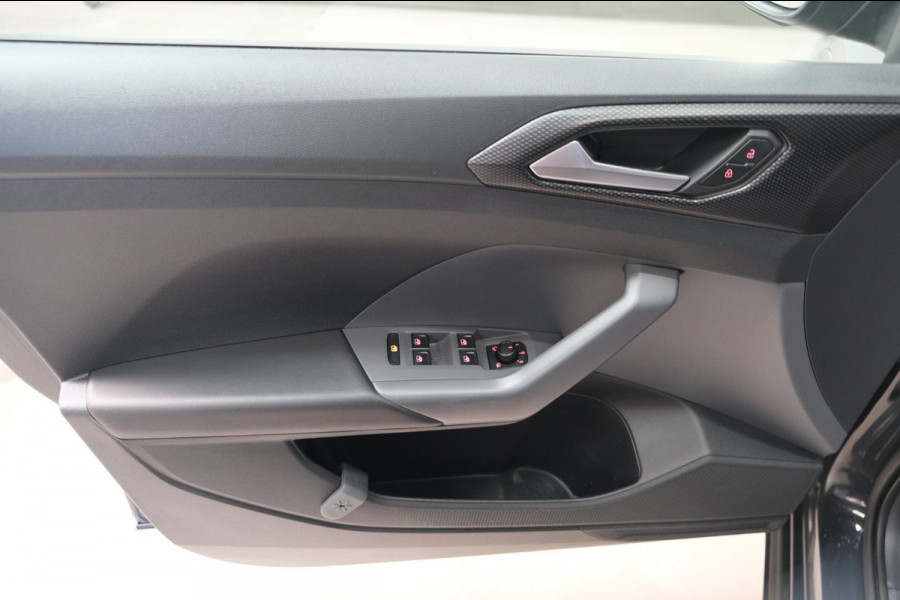 Volkswagen T-Cross 1.0 TSI Life Automaat - N.A.P. Carplay, Camera, Cruise.