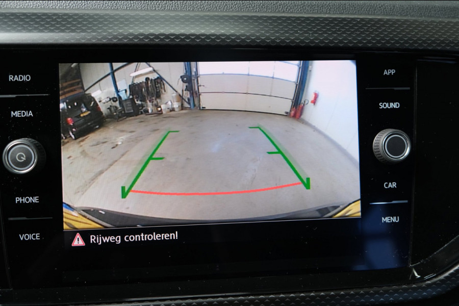 Volkswagen T-Cross 1.0 TSI Life Automaat - N.A.P. Carplay, Camera, Cruise.