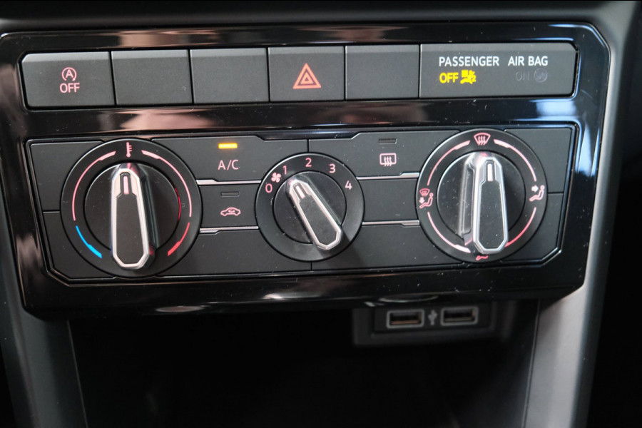 Volkswagen T-Cross 1.0 TSI Life Automaat - N.A.P. Carplay, Camera, Cruise.