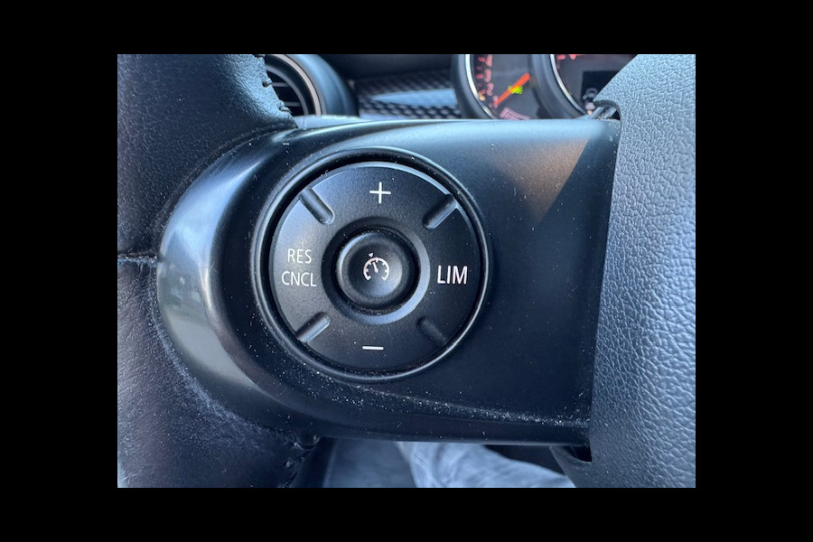 MINI Cabrio 2.0 Cooper S 192Pk JCW AUTOMAAT XENON UNION JACK NAVI ECC 96000KM!!!