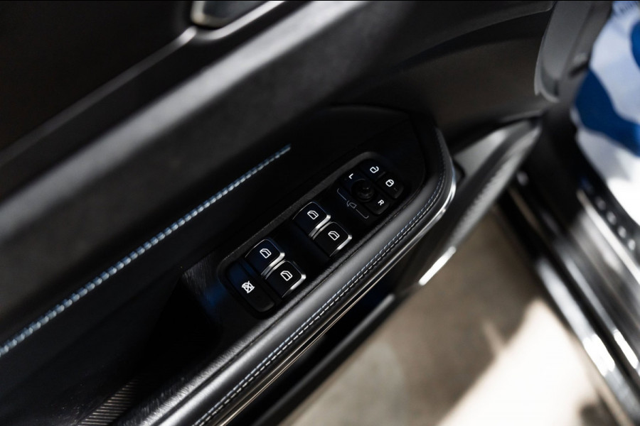 Lynk & Co 01 1.5 2022 LED PANO CAMERA 20INCH NAVI