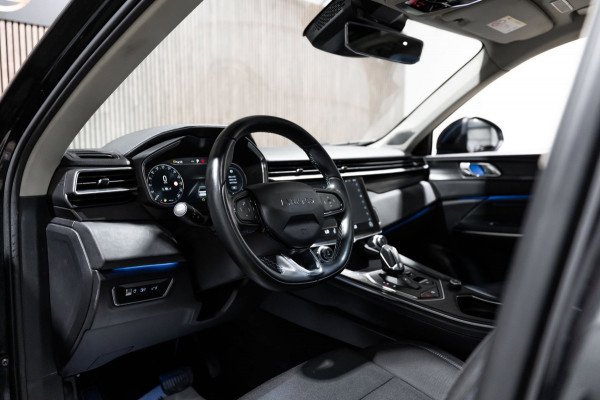 Lynk & Co 01 1.5 2022 LED PANO CAMERA 20INCH NAVI