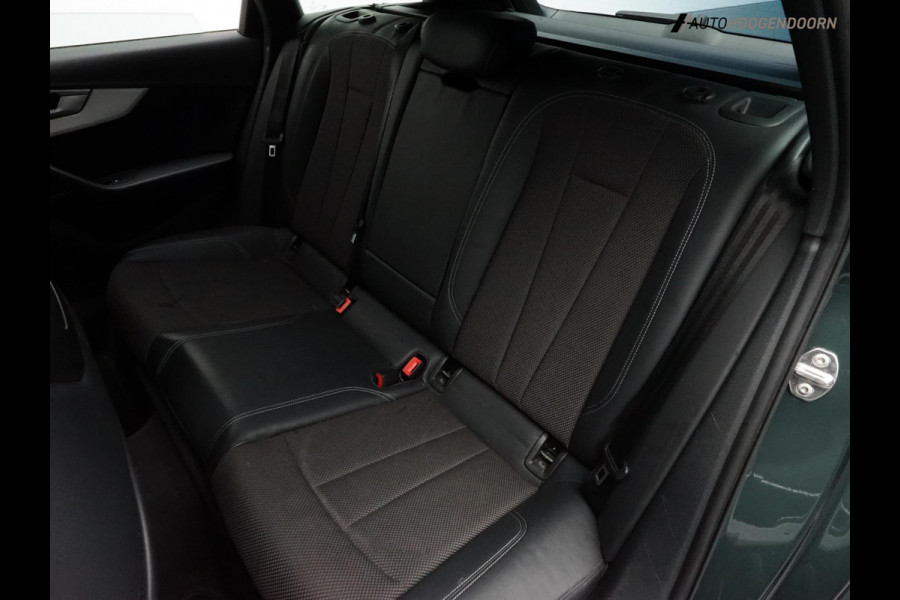 Audi A4 Avant 35 TFSI Sport 3x S line (PREMIUM KLEUR,DIGITAAL DISPLAY,TREKHAAK,KEYLESS,STOELVERWARMING,LED,CARPLAY,PARKEERSENSOR)