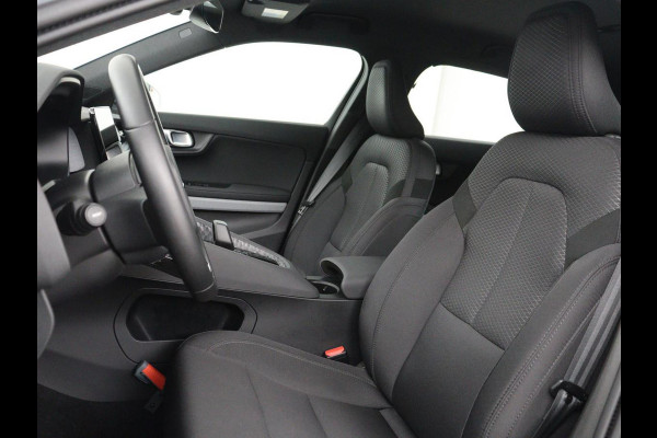 Polestar 2 Standard Range Single Motor 69 kWh | SOH 95% | Stoelverwarming | 360 Camera | Adaptive cruise | Carplay | Full LED