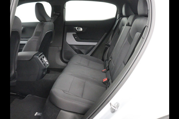 Polestar 2 Standard Range Single Motor 69 kWh | SOH 95% | Stoelverwarming | 360 Camera | Adaptive cruise | Carplay | Full LED