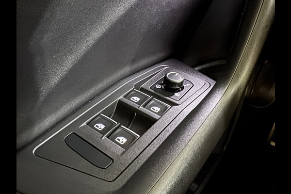 Volkswagen T-Roc Cabrio 1.5 TSI 150PK DSG R-LINE SPORT TREKHAAK/CAMERA/VIRTUAL