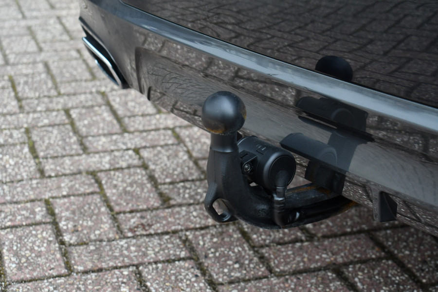 BMW 5 Serie 530e M-Sport Pano Trekh ACC HUD 360 Laser El-Klep