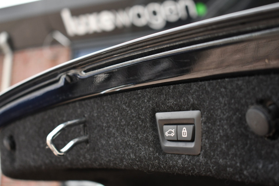 BMW 5 Serie 530e M-Sport Pano Trekh ACC HUD 360 Laser El-Klep