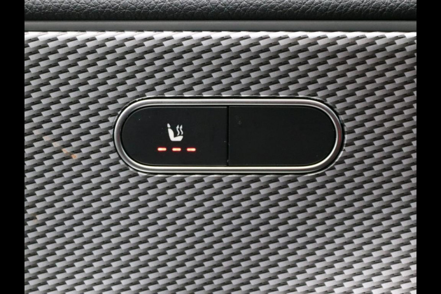 Mercedes-Benz A-Klasse 180 Business Solution Luxury Ledkoplampen | Sfeerverlichting | Stoelverwarming | Parkeerpakket met achteruitrijcamera. Inclusief 48 maanden MB Certified garantie voor Europa.