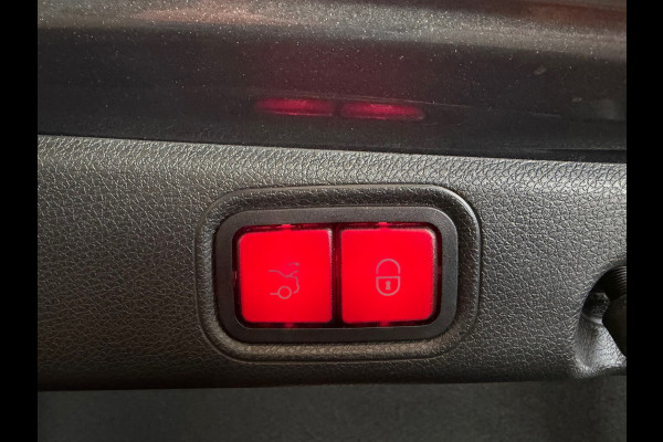 Mercedes-Benz E-Klasse 300 e AMG Night Panorama Burmester Head-Up Display