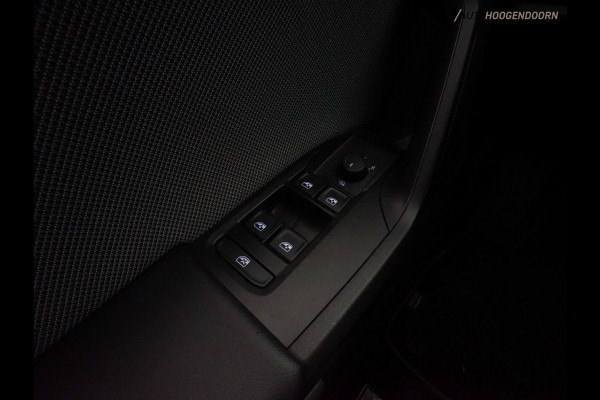 Seat Leon Sportstourer 1.0 TSI Style Business Intense Sport (CARPLAY,DIGITAL DISPLAY,KEYLESS,ADAPTIVE CRUISE,PARKEERSENSOR,CAMERA)