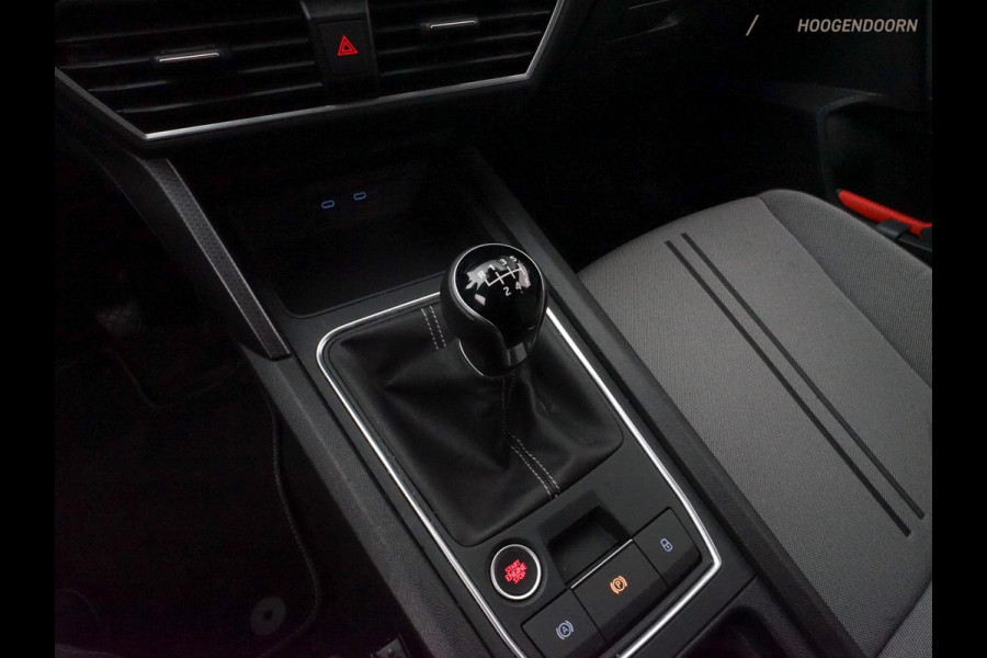 Seat Leon Sportstourer 1.0 TSI Style Business Intense Sport (CARPLAY,DIGITAL DISPLAY,KEYLESS,ADAPTIVE CRUISE,PARKEERSENSOR,CAMERA)