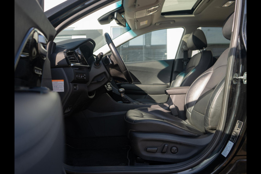 Kia Niro 1.6 GDi Hybrid ExecutiveLine | Stoelventilatie/verwarming | Trekhaak | PDC voor & achter | Achteruitrijcamera |