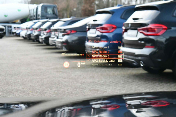 BMW 5 Serie 530e M-Sport Pano Trekh ACC HUD 360 Laser El-Klep