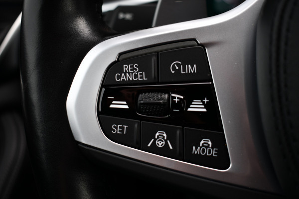 BMW 5 Serie 530e M-Sport Pano Trekh ACC HUD 360 Laser El-Klep