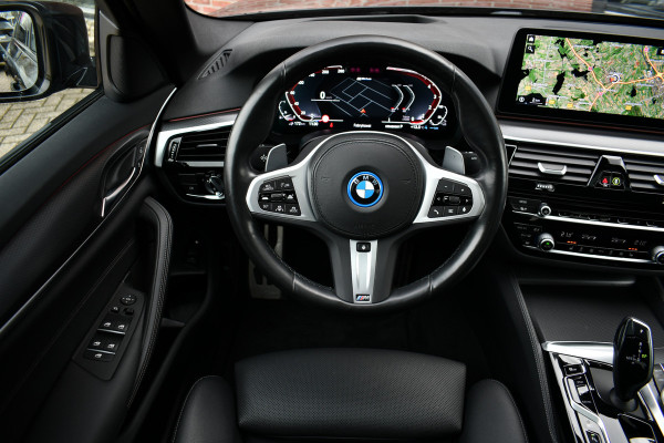 BMW 5 Serie 530e M-Sport Pano Trekh ACC HUD 360 Laser El-Klep