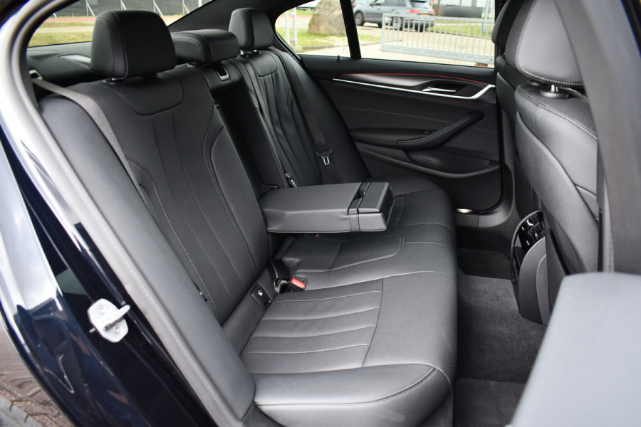 BMW 5 Serie 530e M-Sport Pano Trekh ACC HUD 360 Laser El-Klep