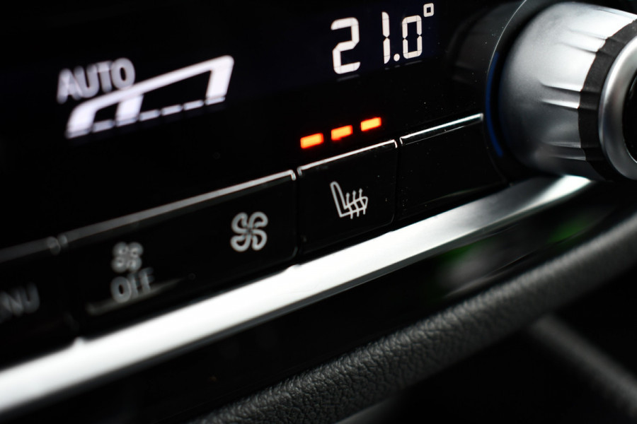 BMW 5 Serie 530e M-Sport Pano Trekh ACC HUD 360 Laser El-Klep