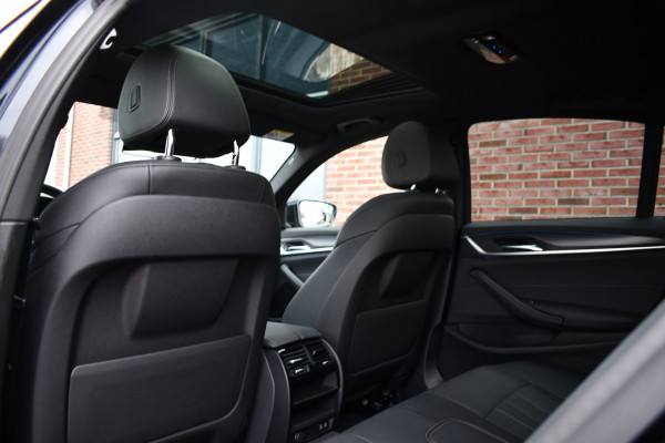 BMW 5 Serie 530e M-Sport Pano Trekh ACC HUD 360 Laser El-Klep