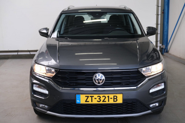 Volkswagen T-Roc 1.5 TSI Style Business Automaat - N.A.P. Airco, Carplay, Navi, PDc, Cruise.