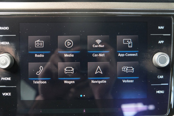 Volkswagen T-Roc 1.5 TSI Style Business Automaat - N.A.P. Airco, Carplay, Navi, PDc, Cruise.