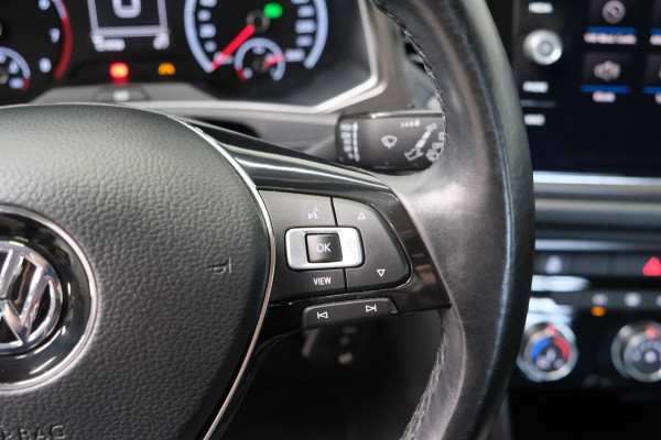 Volkswagen T-Roc 1.5 TSI Style Business Automaat - N.A.P. Airco, Carplay, Navi, PDc, Cruise.