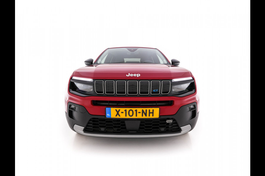 Jeep Avenger Summit 54 kWh [ 3-Fase ] {SOH-95%} (INCL-BTW) *HEATPUMP | LEATHER-MICROFIBRE | FULL-LED | ADAPTIVE-CRUISE | BLIND-SPOT | CAMERA | DIGI-COCKPIT | NAVI-FULLMAP | HEATED-COMFORTSEATS | ECC | AMBIENT-LIGHT | PDC | CARPLAY | CRUISE