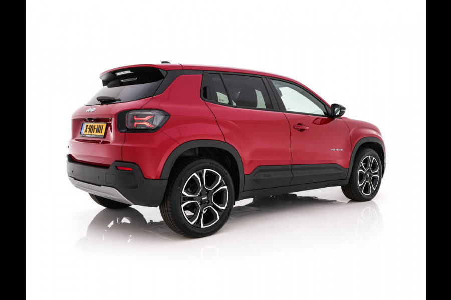 Jeep Avenger Summit 54 kWh [ 3-Fase ] {SOH-95%} (INCL-BTW) *HEATPUMP | LEATHER-MICROFIBRE | FULL-LED | ADAPTIVE-CRUISE | BLIND-SPOT | CAMERA | DIGI-COCKPIT | NAVI-FULLMAP | HEATED-COMFORTSEATS | ECC | AMBIENT-LIGHT | PDC | CARPLAY | CRUISE