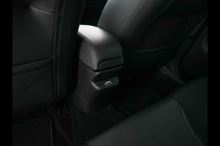 Jeep Avenger Summit 54 kWh [ 3-Fase ] {SOH-95%} (INCL-BTW) *HEATPUMP | LEATHER-MICROFIBRE | FULL-LED | ADAPTIVE-CRUISE | BLIND-SPOT | CAMERA | DIGI-COCKPIT | NAVI-FULLMAP | HEATED-COMFORTSEATS | ECC | AMBIENT-LIGHT | PDC | CARPLAY | CRUISE