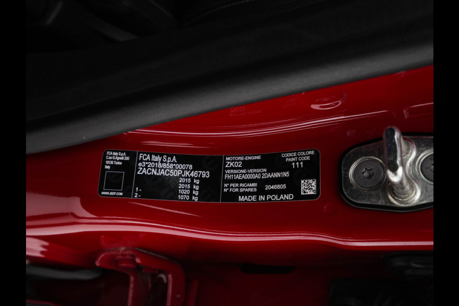 Jeep Avenger Summit 54 kWh [ 3-Fase ] {SOH-95%} (INCL-BTW) *HEATPUMP | LEATHER-MICROFIBRE | FULL-LED | ADAPTIVE-CRUISE | BLIND-SPOT | CAMERA | DIGI-COCKPIT | NAVI-FULLMAP | HEATED-COMFORTSEATS | ECC | AMBIENT-LIGHT | PDC | CARPLAY | CRUISE