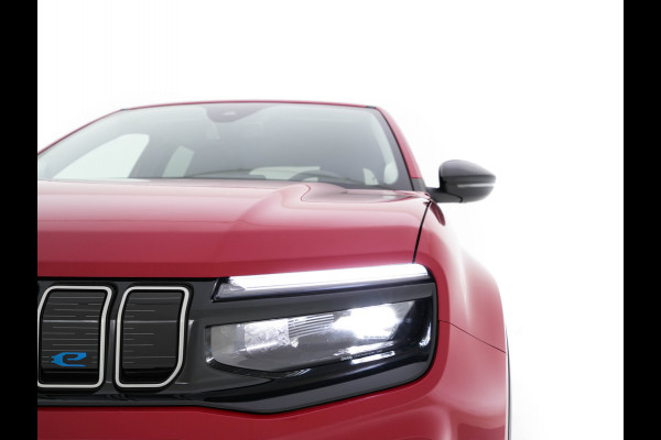 Jeep Avenger Summit 54 kWh [ 3-Fase ] {SOH-95%} (INCL-BTW) *HEATPUMP | LEATHER-MICROFIBRE | FULL-LED | ADAPTIVE-CRUISE | BLIND-SPOT | CAMERA | DIGI-COCKPIT | NAVI-FULLMAP | HEATED-COMFORTSEATS | ECC | AMBIENT-LIGHT | PDC | CARPLAY | CRUISE