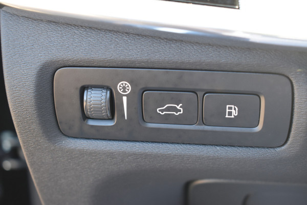 Volvo V90 T8 390PK AWD Inscription Exclusive | Trekhaak | Luchtvering | H&K | ACC | Panodak