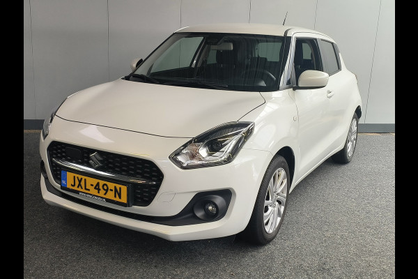 Suzuki Swift 1.2 Select Smart Hybrid uit 2023 Rijklaar + 12 maanden Bovag-garantie Henk Jongen Auto's in Helmond,  al 50 jaar service zoals 't hoort!