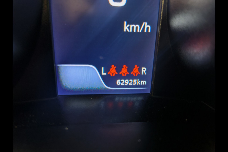 Suzuki Swift 1.2 Select Smart Hybrid uit 2023 Rijklaar + 12 maanden Bovag-garantie Henk Jongen Auto's in Helmond,  al 50 jaar service zoals 't hoort!