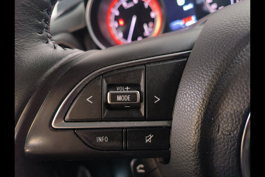 Suzuki Swift 1.2 Select Smart Hybrid uit 2023 Rijklaar + 12 maanden Bovag-garantie Henk Jongen Auto's in Helmond,  al 50 jaar service zoals 't hoort!