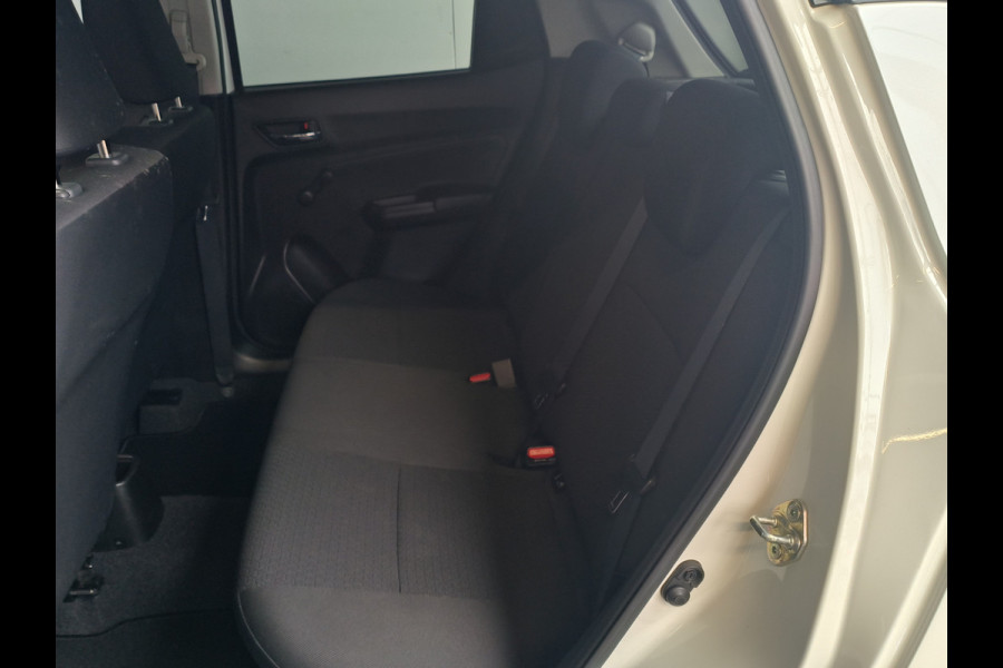 Suzuki Swift 1.2 Select Smart Hybrid uit 2023 Rijklaar + 12 maanden Bovag-garantie Henk Jongen Auto's in Helmond,  al 50 jaar service zoals 't hoort!