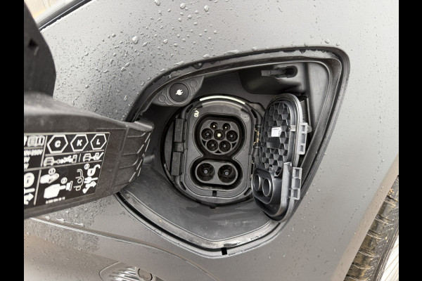 Mercedes-Benz eVito 112 Pro 66kWh Facelift 286km WLTP Snelladen L2H1 Climate Control Adaptieve Cruise Mercedes ME Carplay Camera