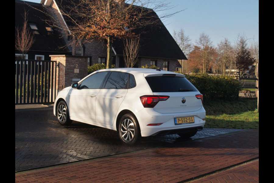 Volkswagen Polo 1.0 TSI Life Business | Apple Carplay | Stoelverwarming | Parkeersensoren | Privacy Glas | NL-Auto |