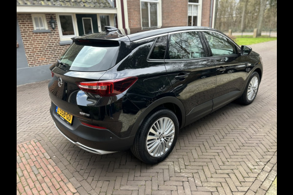 Opel Grandland 1.2 Turbo 130pk Innov. Camera, Carplay, Navi, 18" LMV