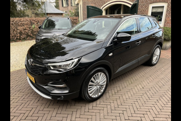 Opel Grandland 1.2 Turbo 130pk Innov. Camera, Carplay, Navi, 18" LMV