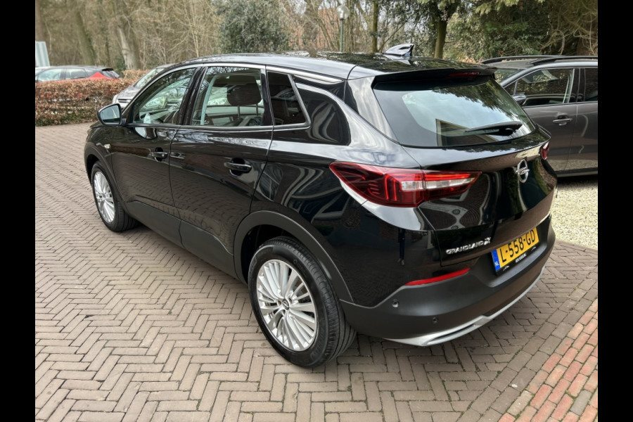Opel Grandland 1.2 Turbo 130pk Innov. Camera, Carplay, Navi, 18" LMV