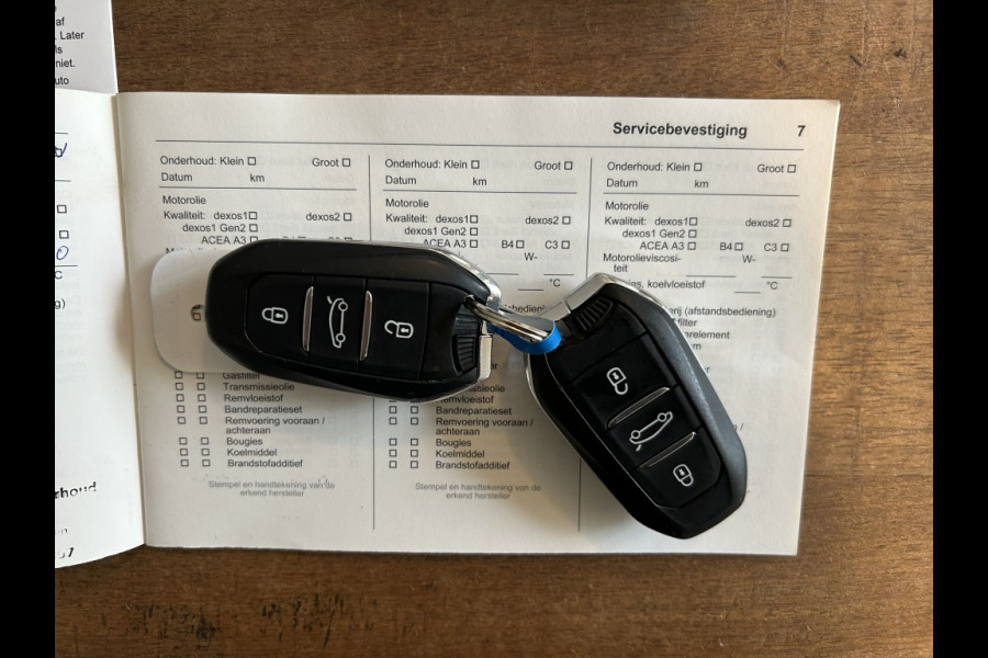 Opel Grandland 1.2 Turbo 130pk Innov. Camera, Carplay, Navi, 18" LMV