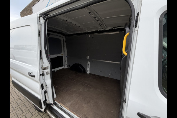 Ford Transit 350 2.0 TDCI 131 PK Euro 6 L2H2 Trend Cruise control/trekhaak/ navigatie systeem