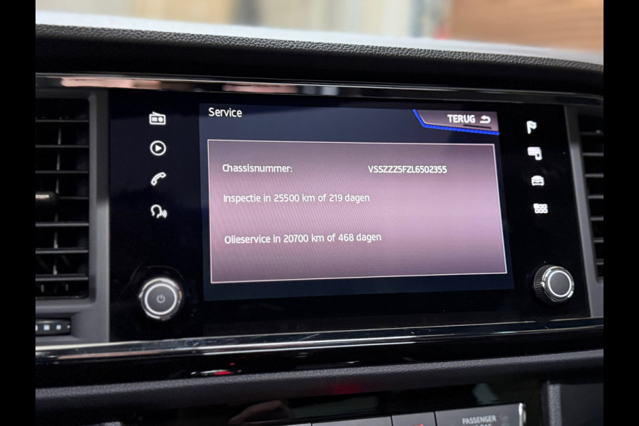 Seat Ateca 2.0 TSI FR 4DRIVE | Pano | Parkeerstuurassistent met Top View | Leder Pakket | Ambient | Exclusive Performance velgen |