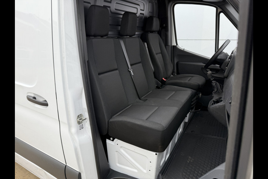 Mercedes-Benz Sprinter 315 1.9 CDI L2H2 LED Climate Control Camera Carplay Cruise Control Trekhaak Parkeersensoren voor achter