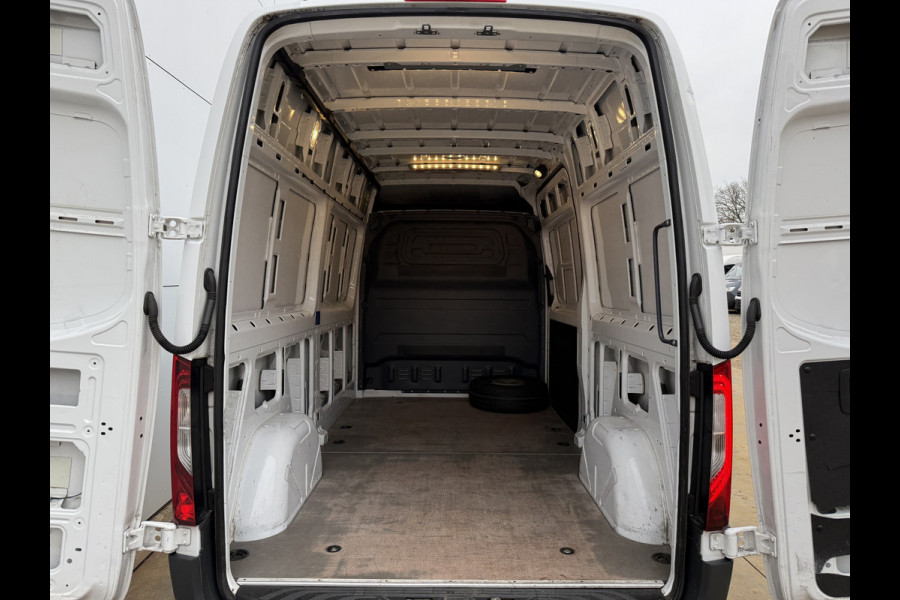 Mercedes-Benz Sprinter 315 1.9 CDI L2H2 LED Climate Control Camera Carplay Cruise Control Trekhaak Parkeersensoren voor achter